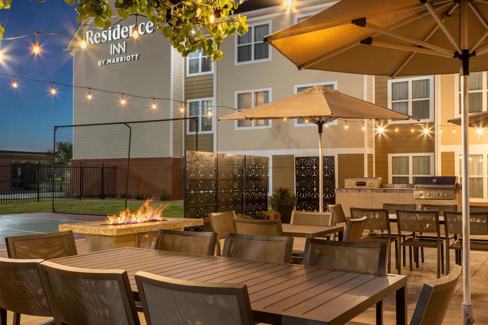 Residence Inn By Marriott Tulsa South Екстер'єр фото